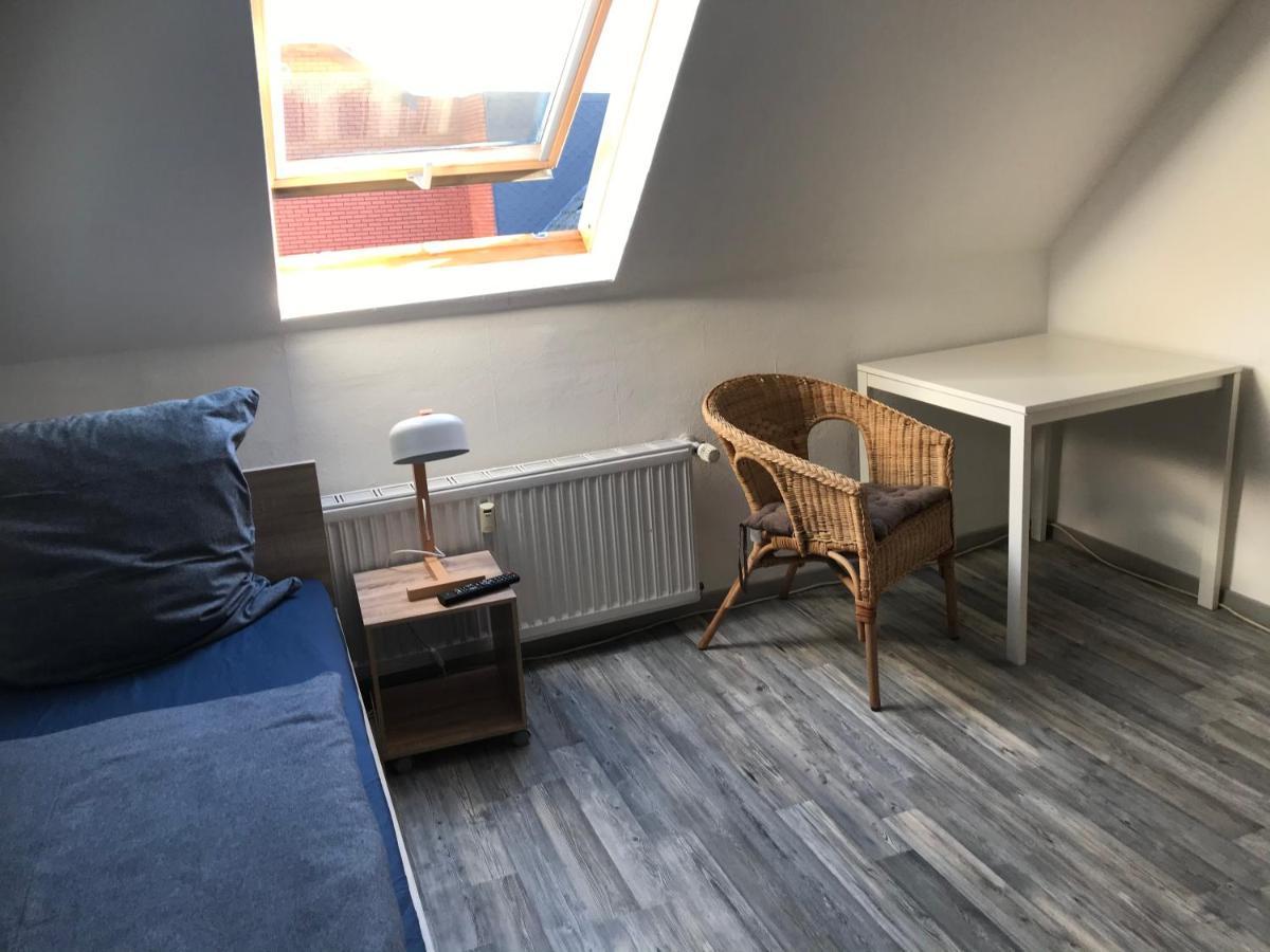Monteur - Privat Zimmer Langerwehe Geich Exteriör bild