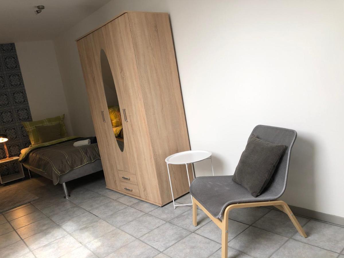 Monteur - Privat Zimmer Langerwehe Geich Lägenhet Exteriör bild